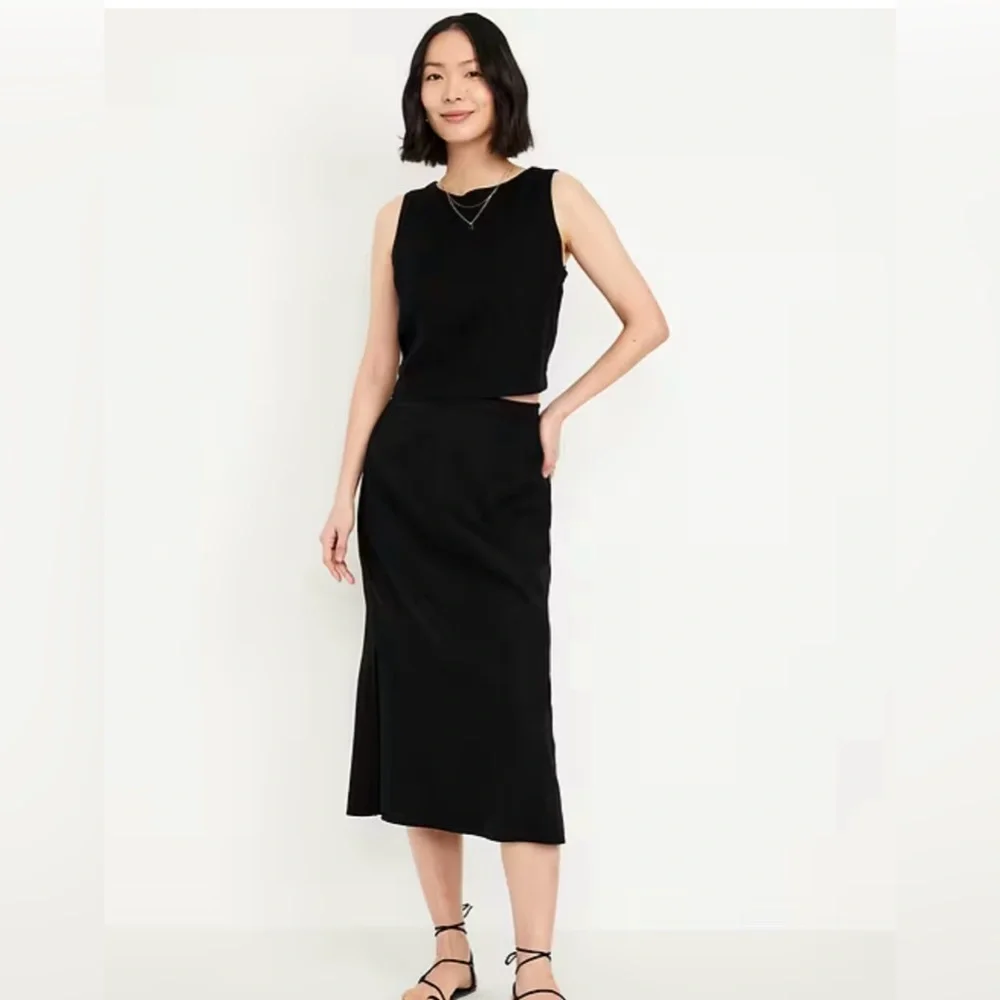 Mid-Rise Linen-Blend Midi Skirt - worn once - Picture 1 of 5